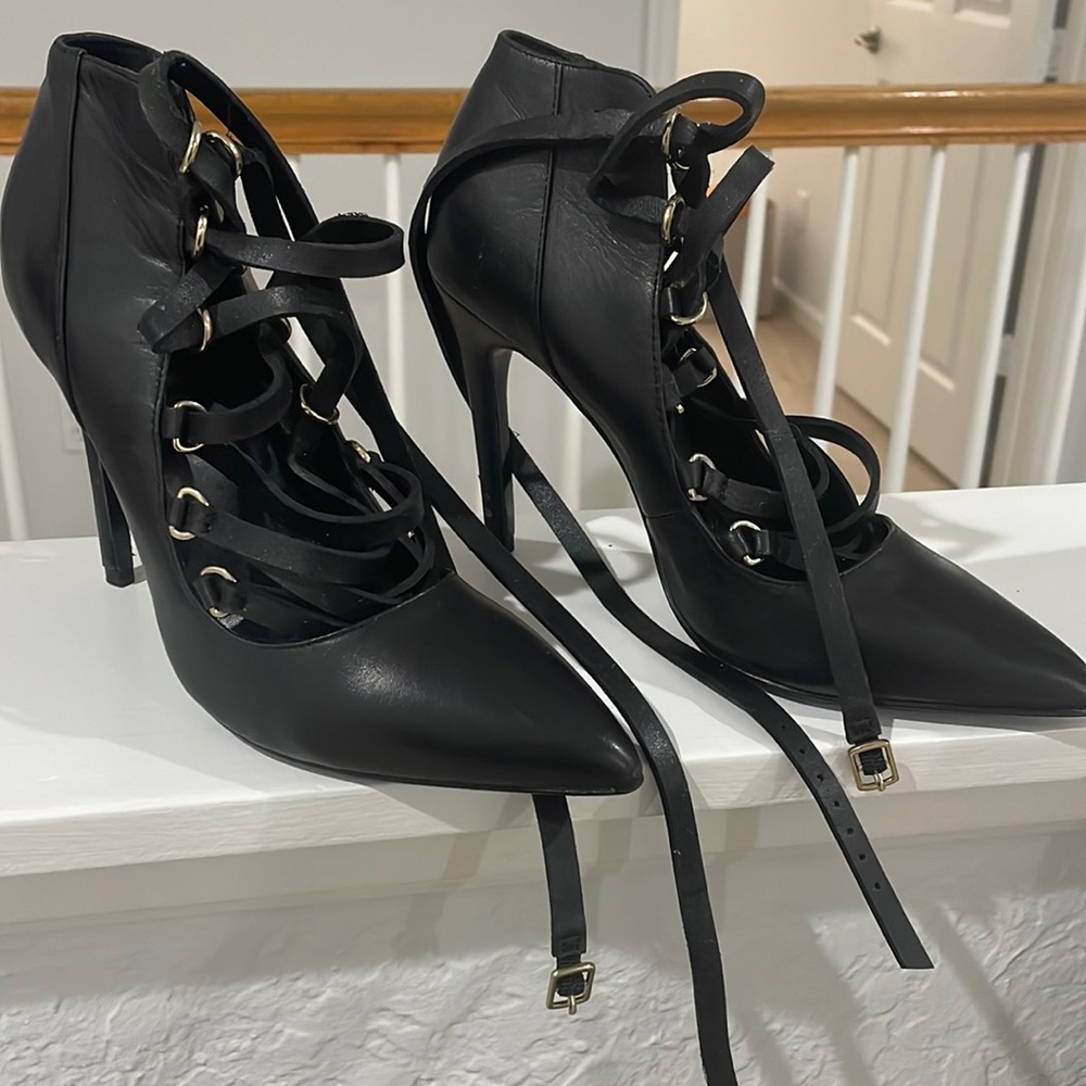 Aldo Pointed Toe Heels (Size 7)